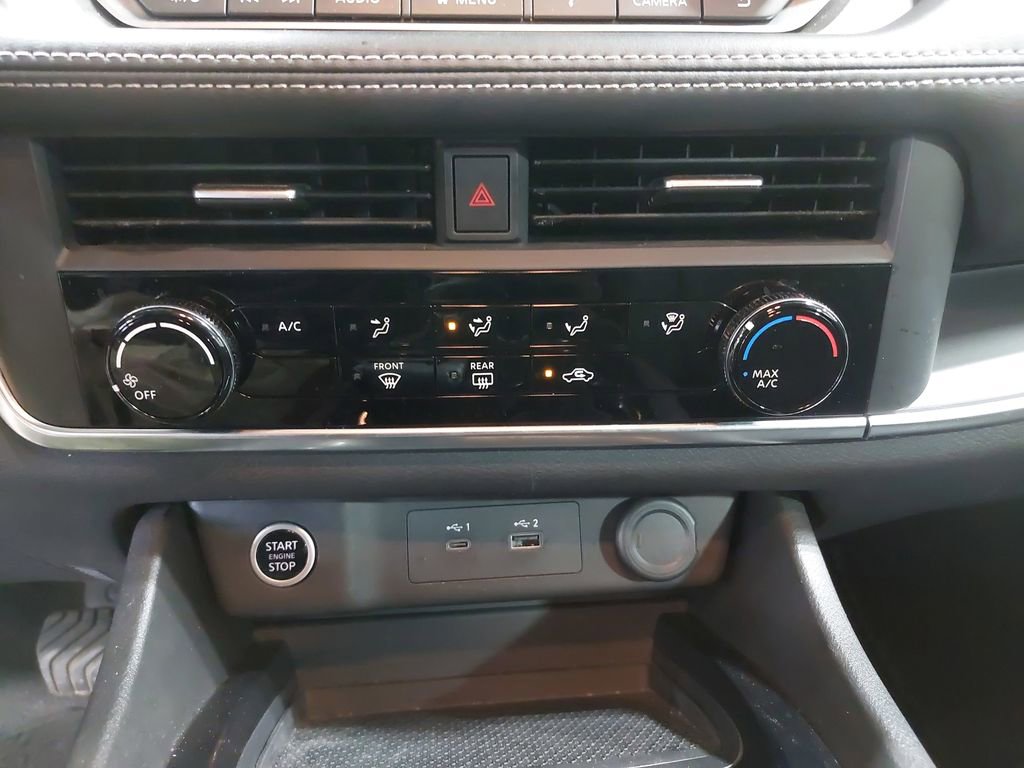 Used 2023 Nissan Rogue S image 20