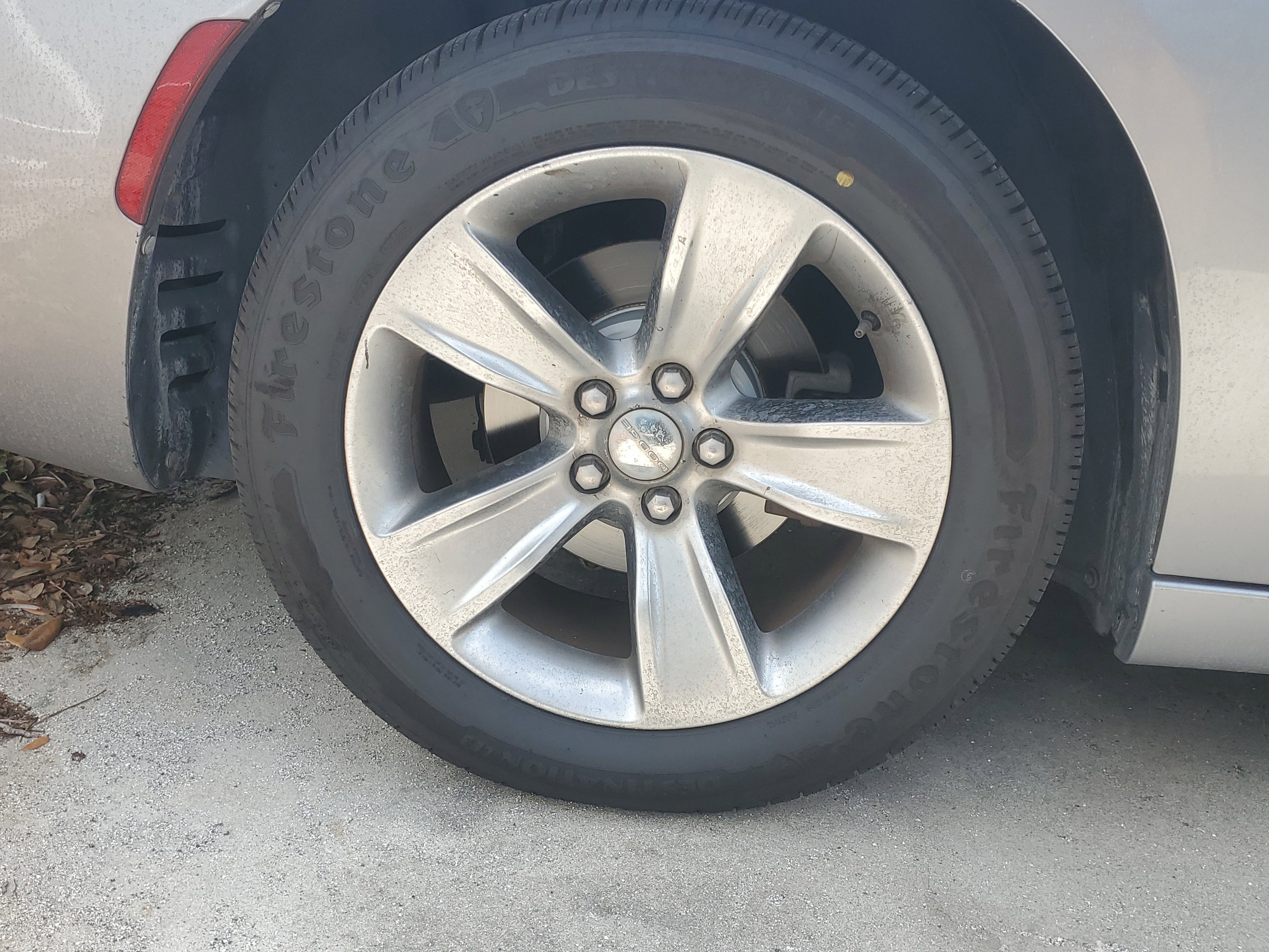 Used 2015 Dodge Charger SE w/ Sport Appearance Group image 7