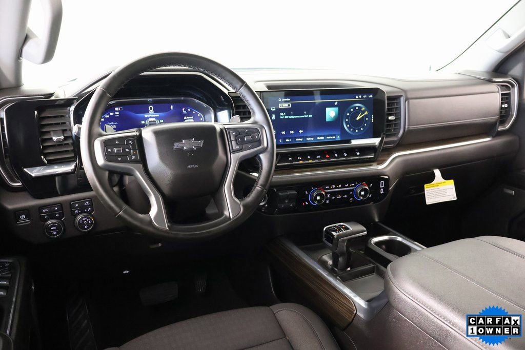 Used 2024 Chevrolet Silverado 1500 RST w/ Convenience Package II image 2