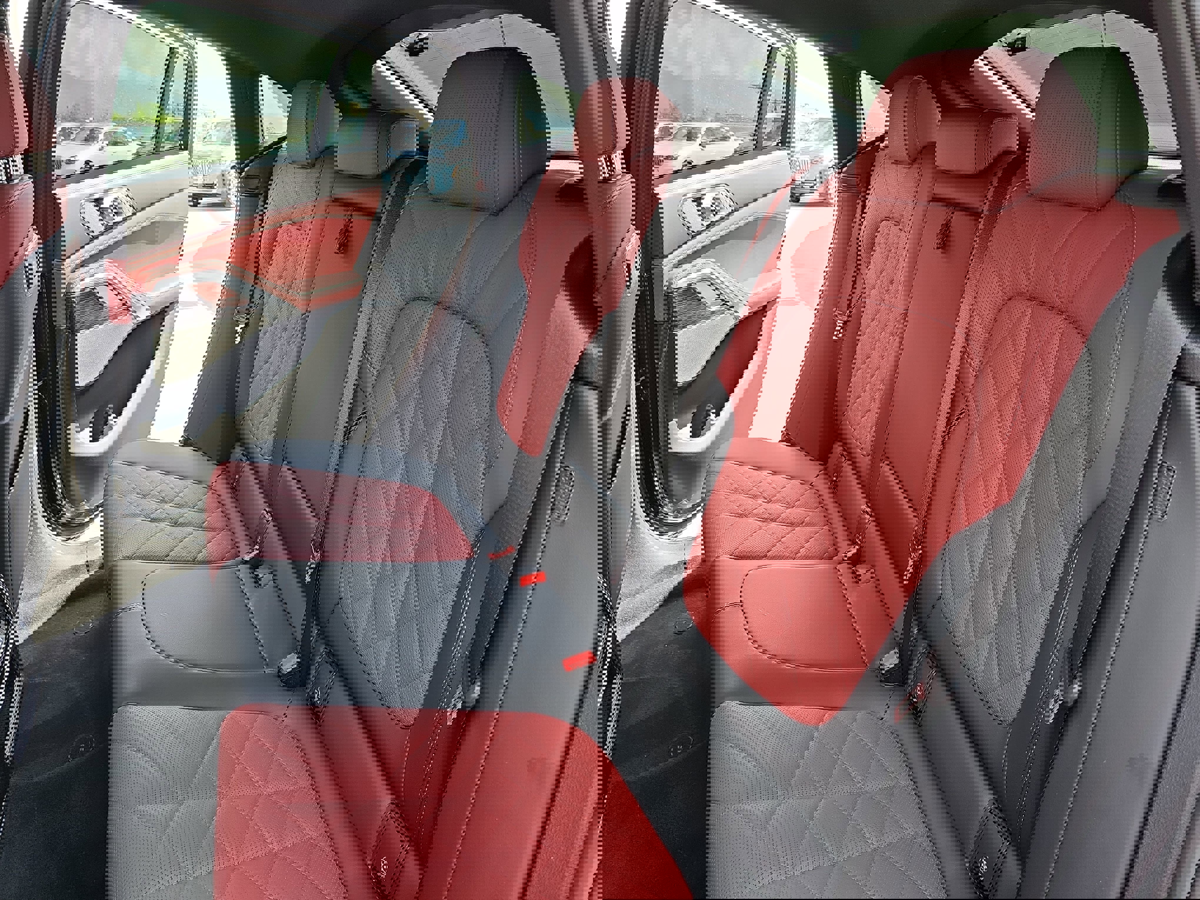 Used 2024 BMW X6 xDrive40i w/ Premium Package AWD/4WD image 14