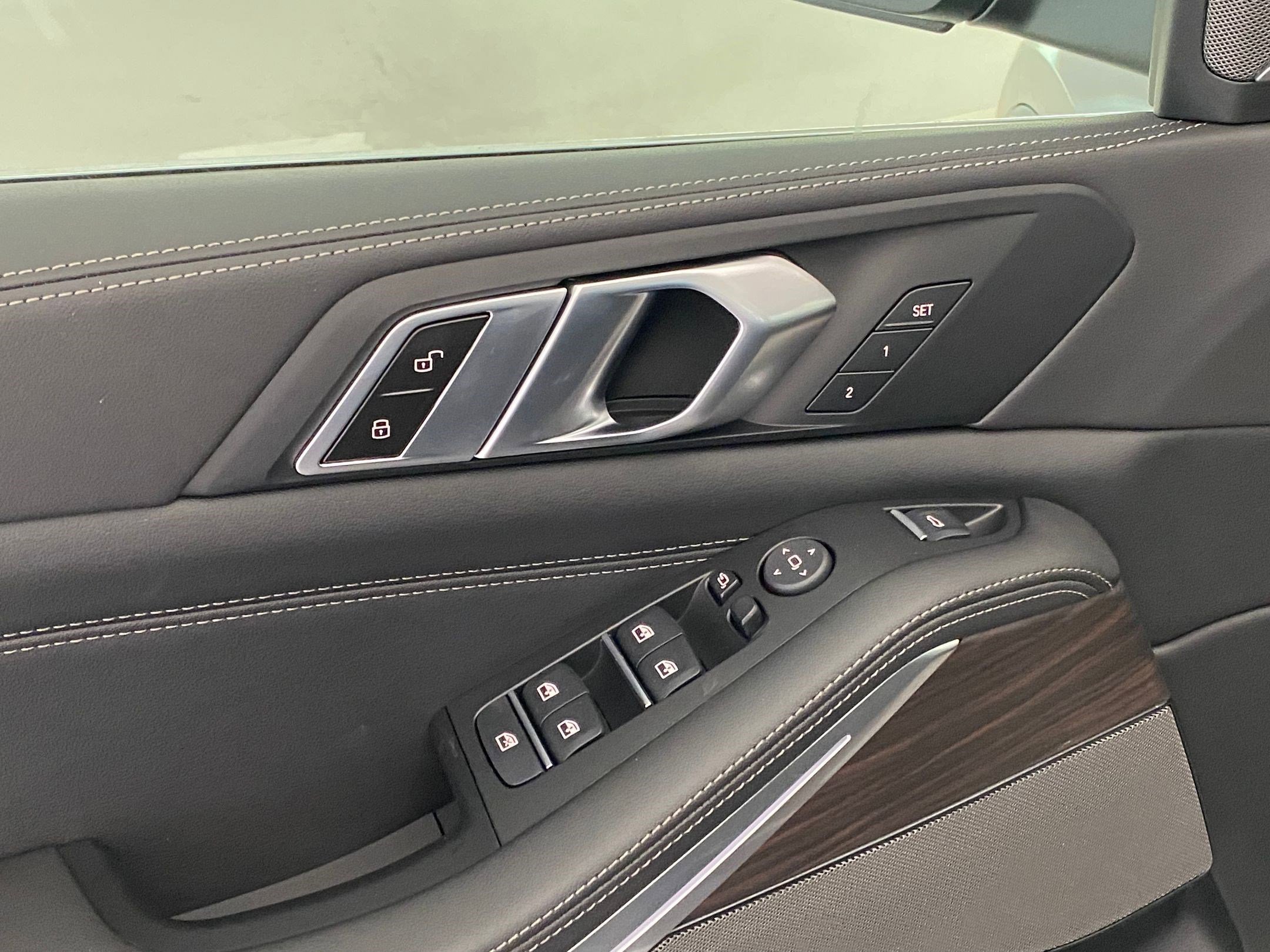 New 2026 BMW X5 xDrive40i w/ Premium Package image 24