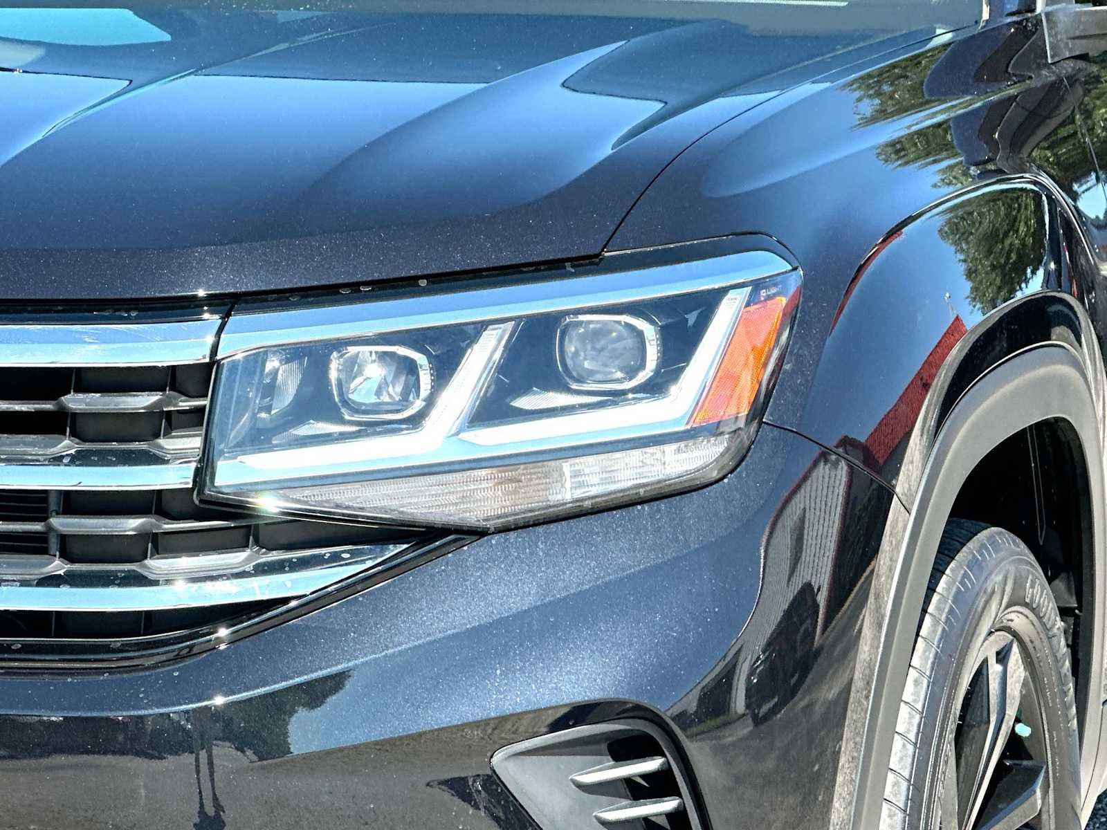 Used 2022 Volkswagen Atlas SE w/ Black Wheel Package FWD image 16
