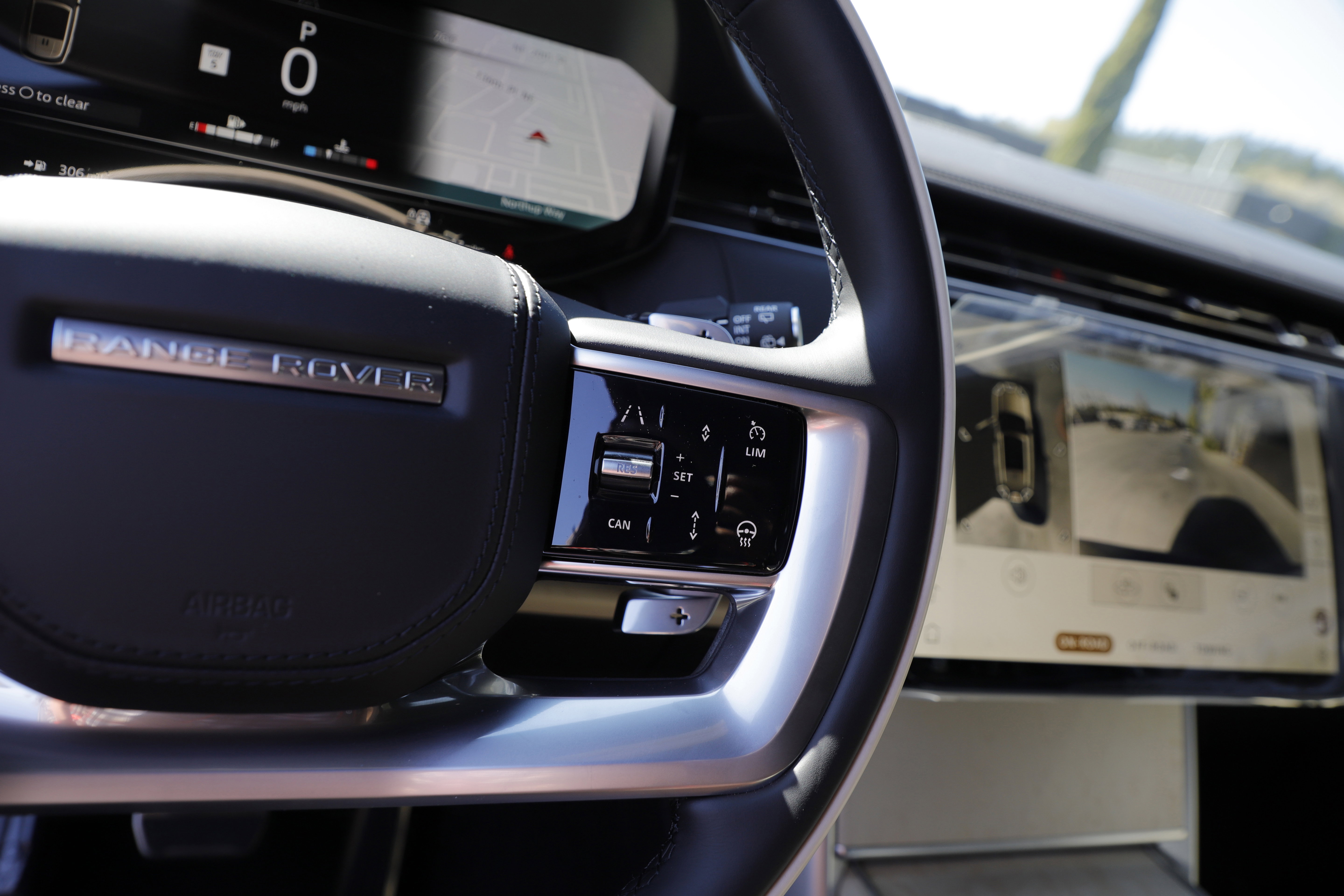 New 2026 Land Rover Range Rover SV AWD/4WD image 24