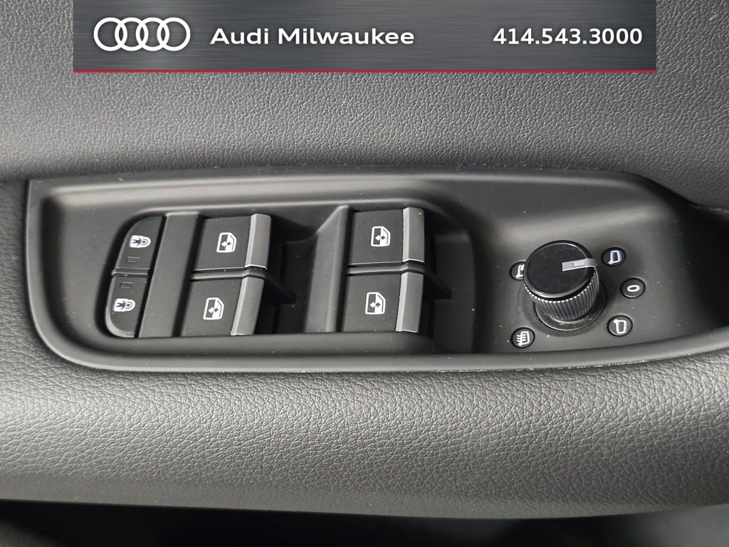 Used 2023 Audi Q8 Premium w/ Convenience Package AWD/4WD image 14