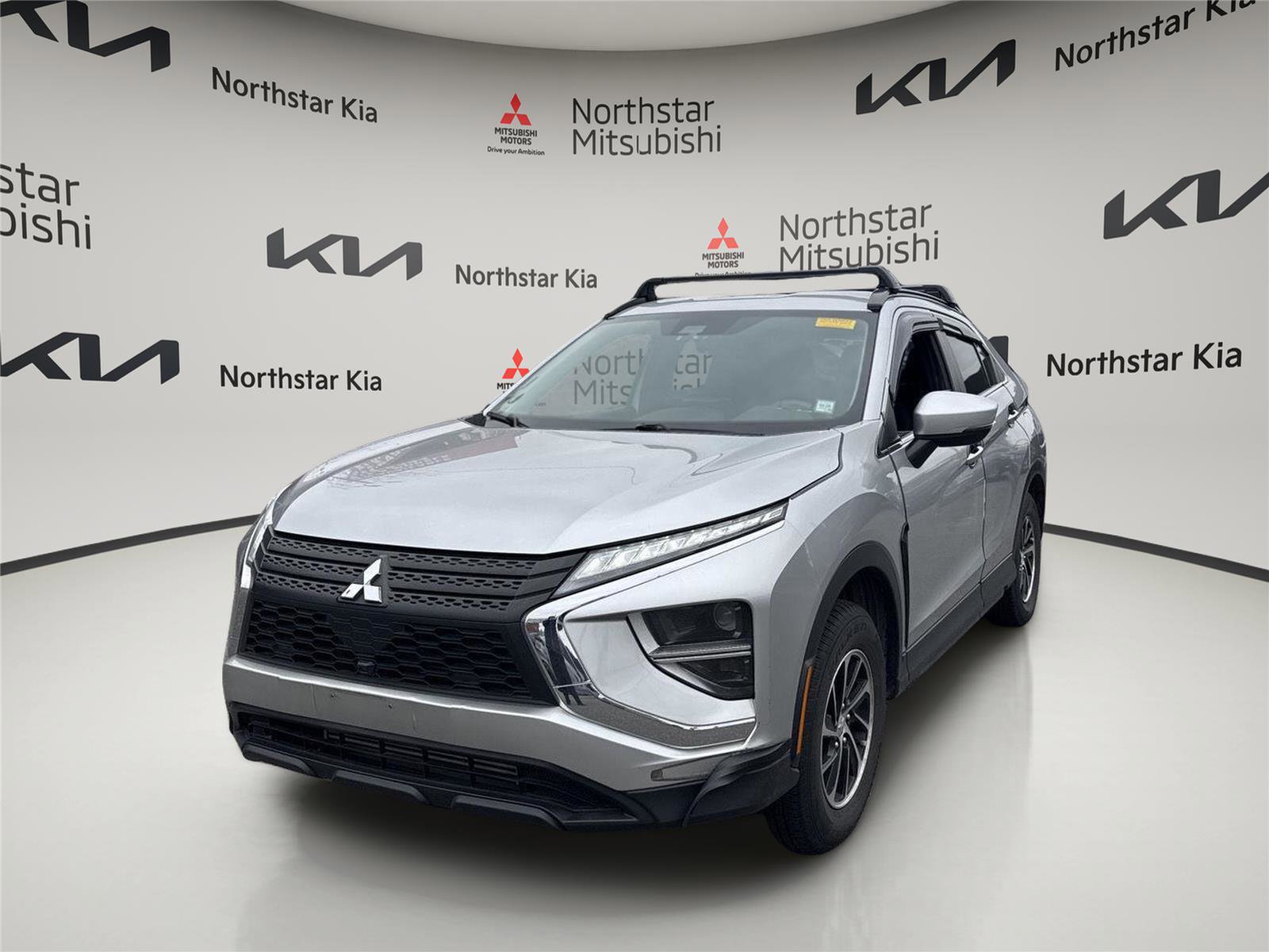 Used 2022 Mitsubishi Eclipse Cross ES image 1