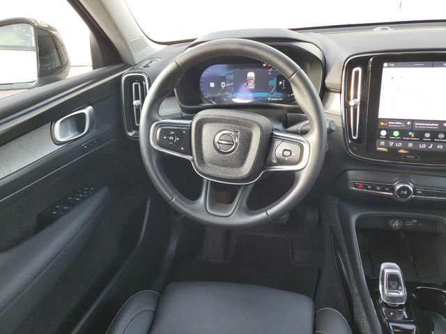 Used 2026 Volvo XC40 B5 Plus AWD/4WD image 12
