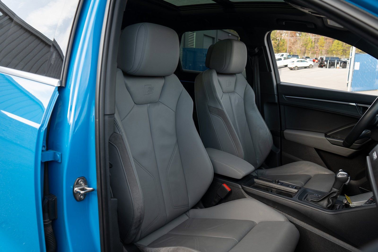 Used 2020 Audi Q3 2.0T Prestige w/ Prestige Package image 23