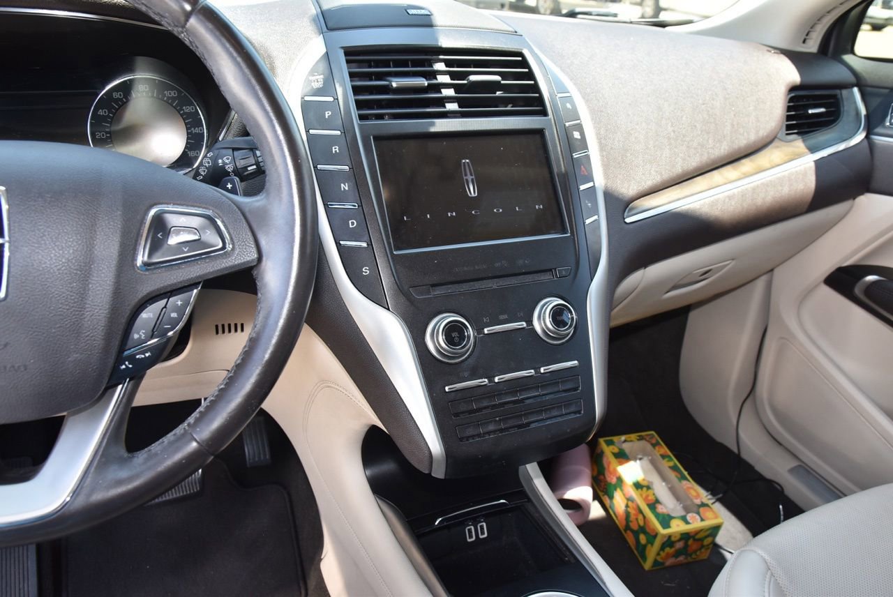 Used 2019 Lincoln MKC Reserve w/ MKC Technology Package FWD image 8