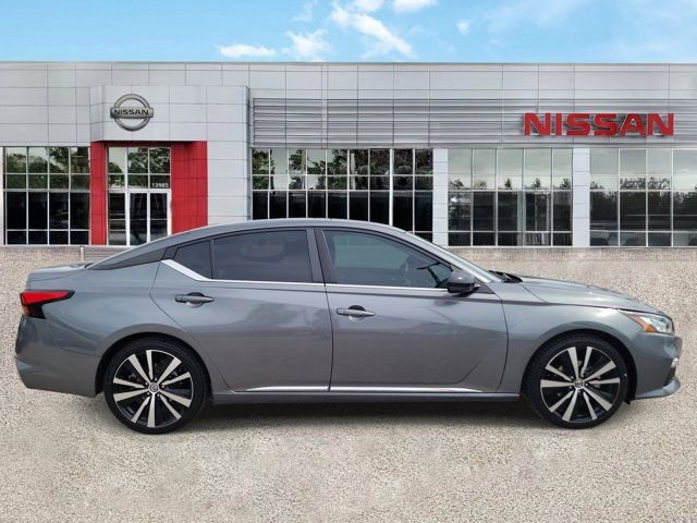 Certified 2021 Nissan Altima 2.0 SR image 3