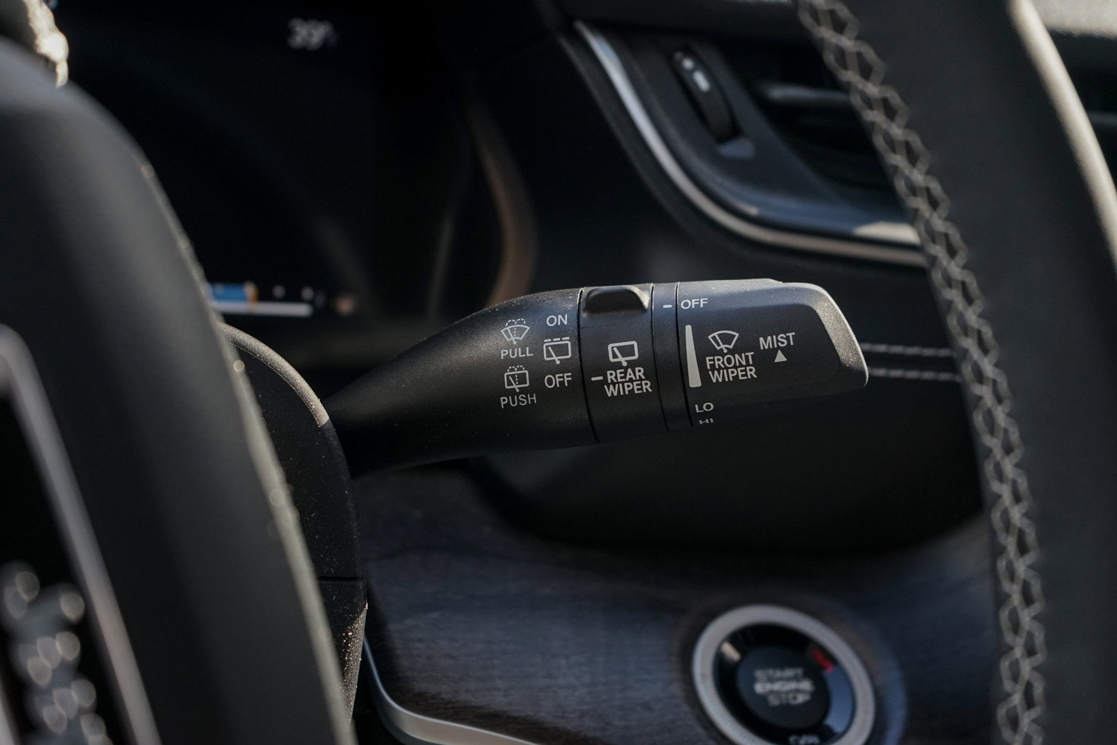 Used 2023 Jeep Grand Cherokee Limited w/ Black Appearance Package image 21