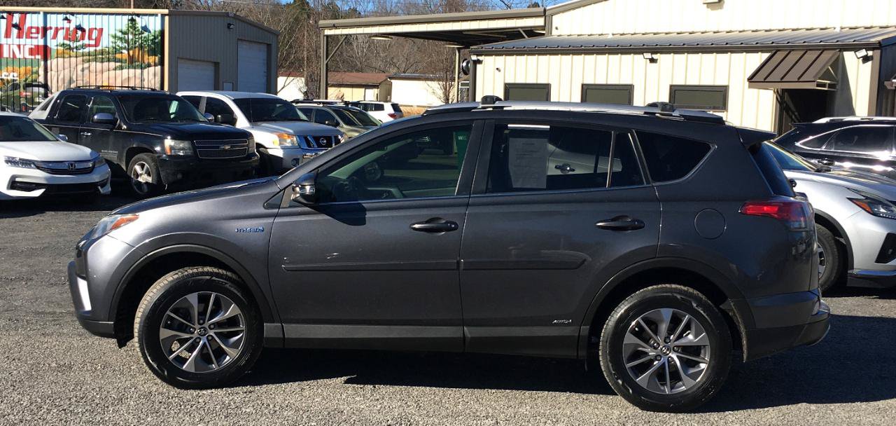 Used 2016 Toyota RAV4 XLE AWD/4WD image 2