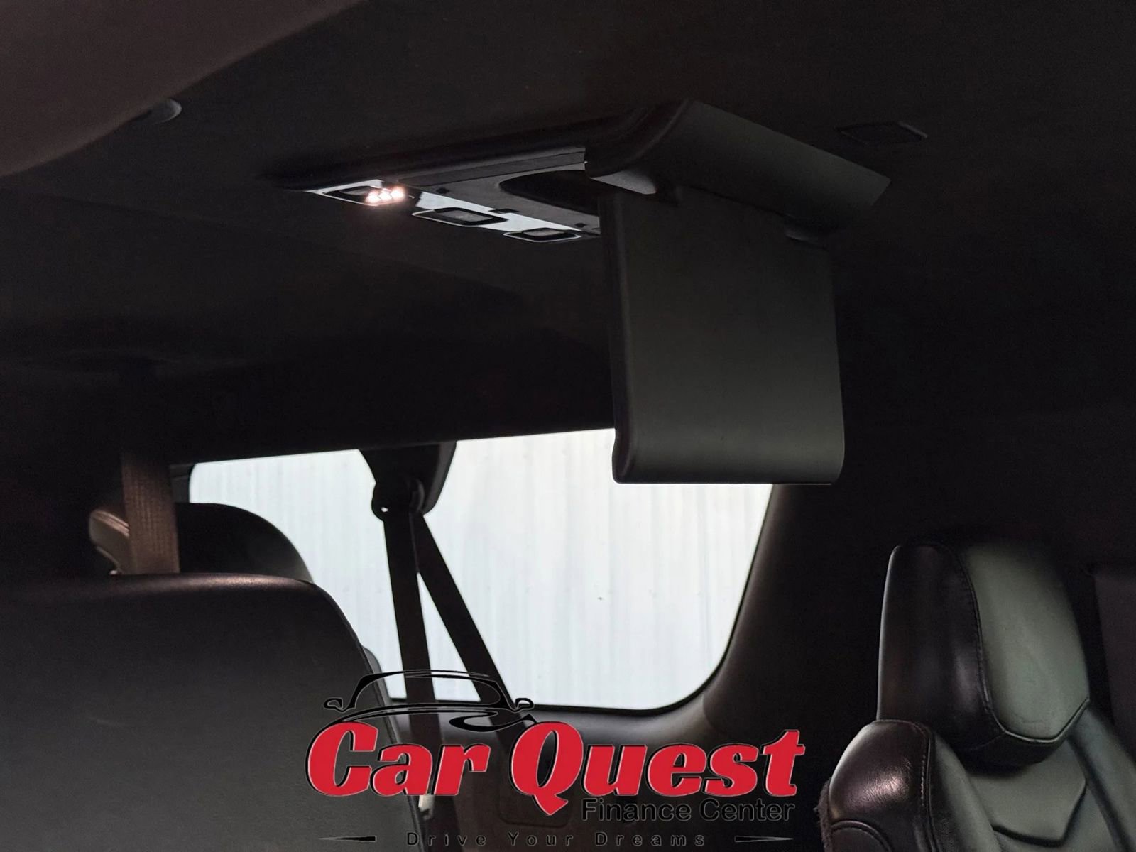 Used 2017 Cadillac Escalade ESV Platinum AWD/4WD image 23