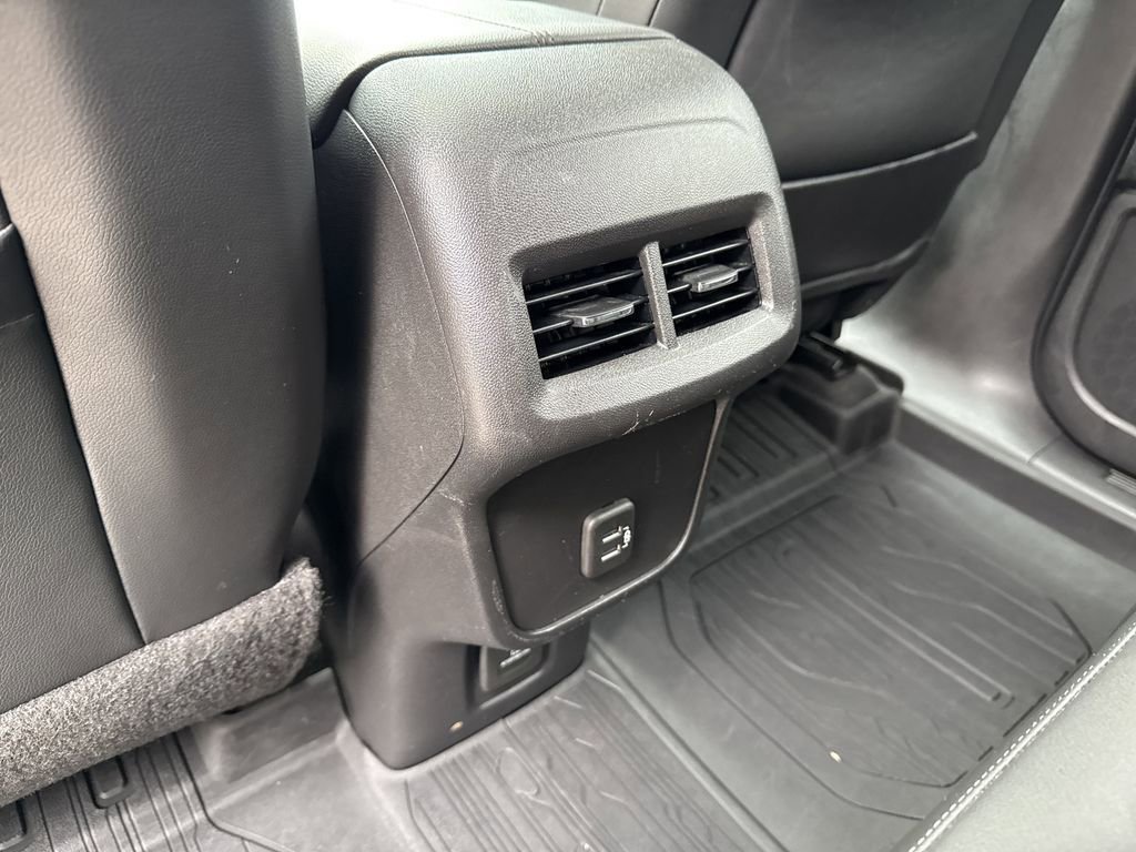 Used 2022 GMC Terrain SLT w/ Elevation Edition image 30