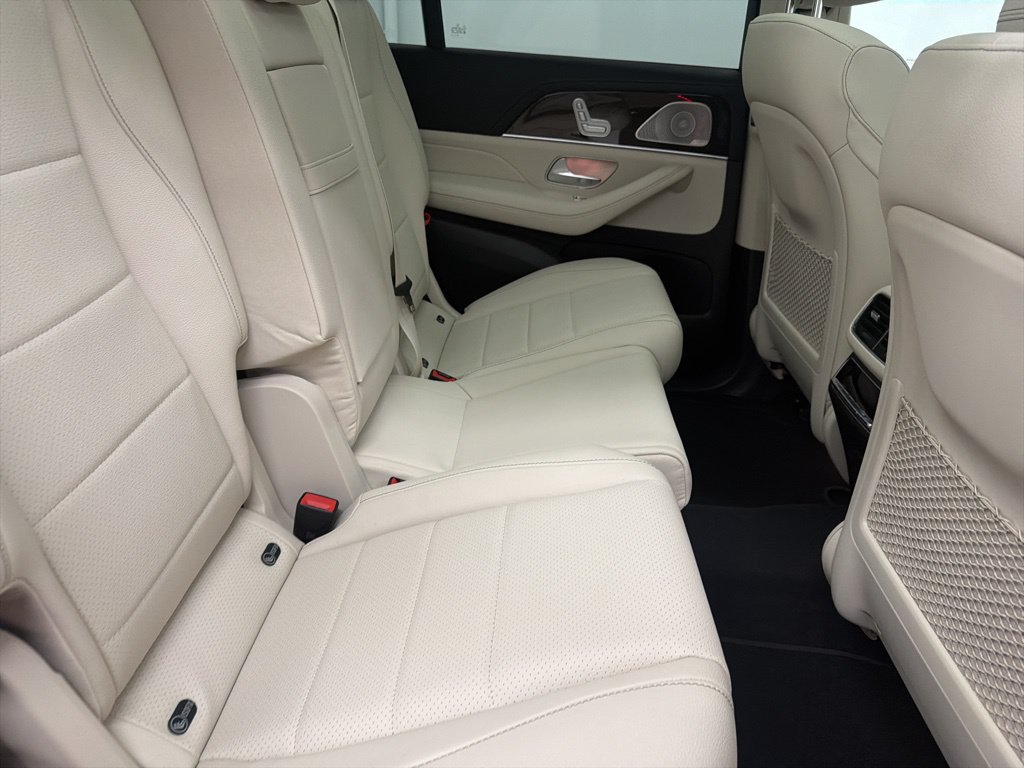 Used 2026 Mercedes-Benz GLS 450 4MATIC image 28