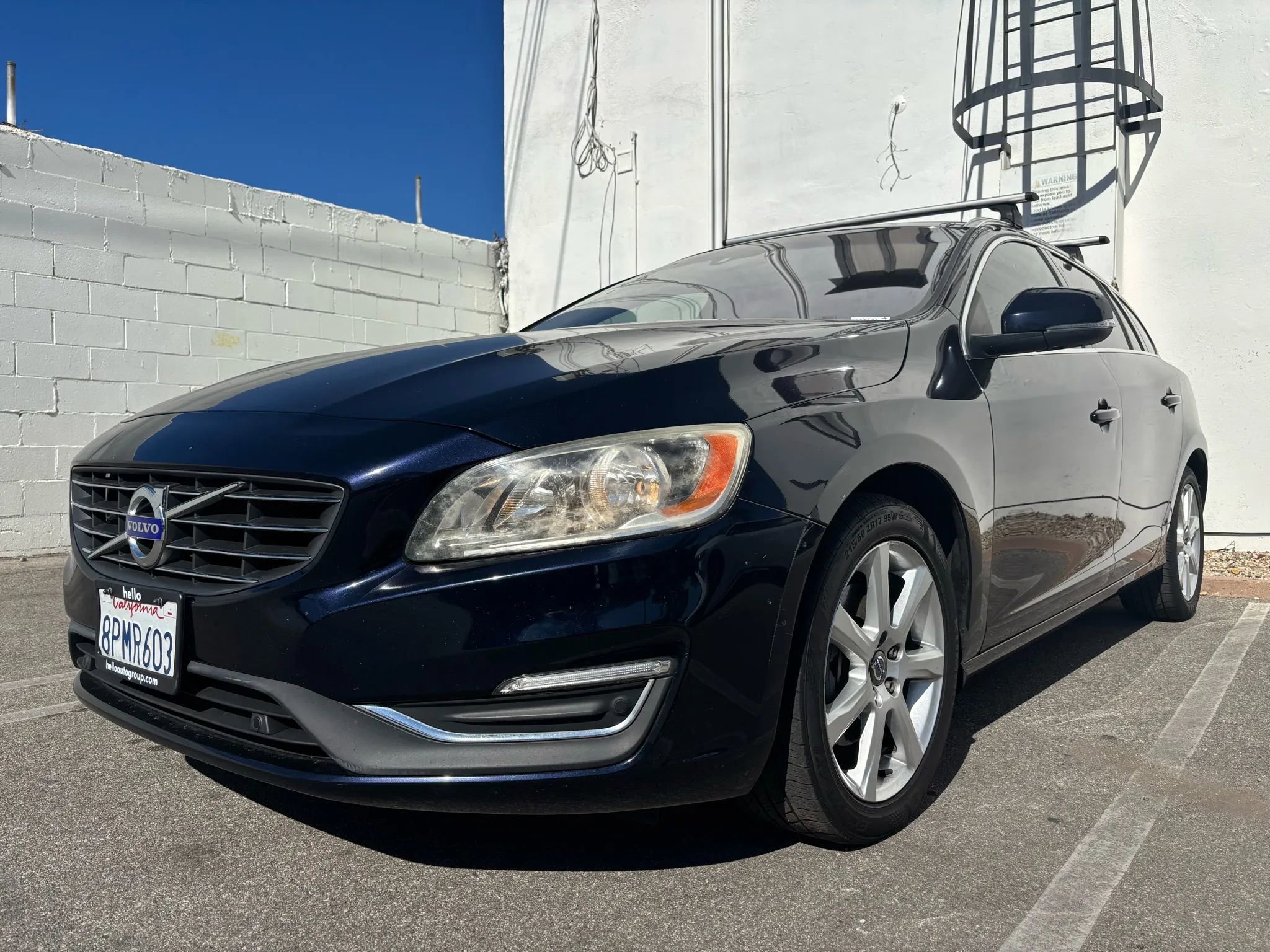 Used 2017 Volvo V60 T5 Premier w/ Convenience Package image 13