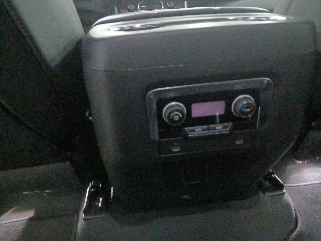 Used 2024 Chevrolet Suburban LT image 22