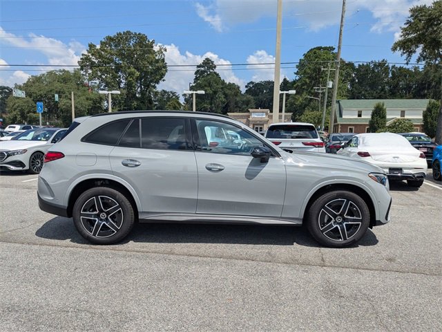 New 2025 Mercedes-Benz GLC 300 image 3