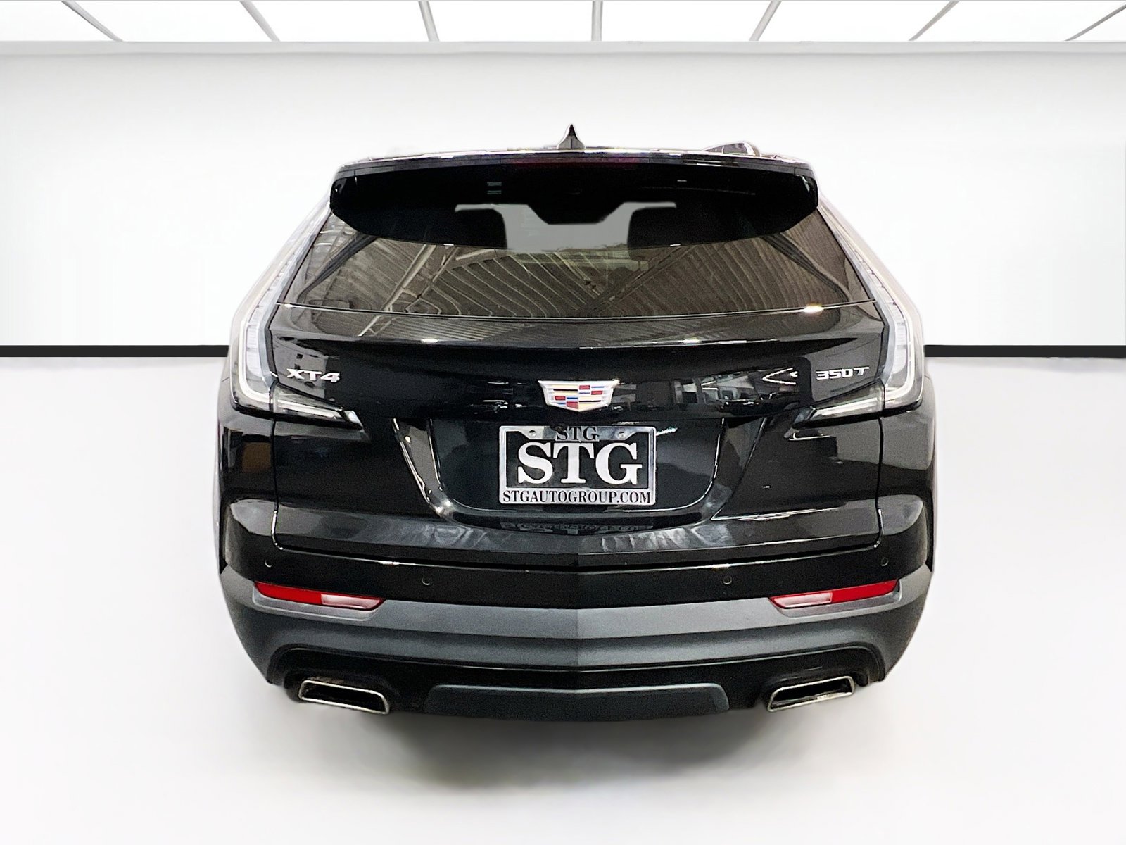 Used 2022 Cadillac XT4 Sport w/ Safety Alert Package FWD image 5