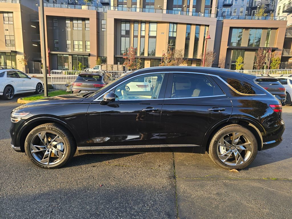 Certified 2024 Genesis Electrified GV70 Prestige w/ Prestige Package image 8
