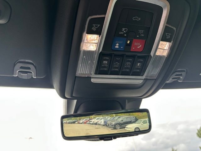 Used 2021 RAM 1500 TRX w/ TRX Lanuch Edition image 26