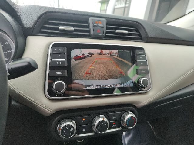 Used 2020 Nissan Versa SV image 28