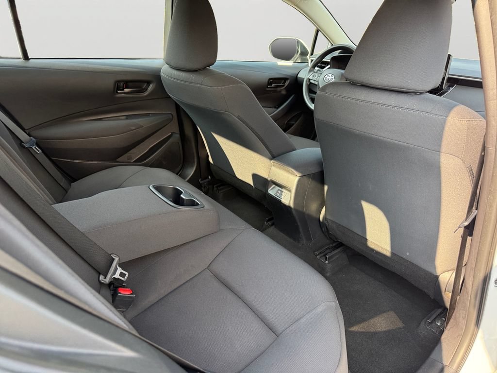 Used 2023 Toyota Corolla LE FWD image 12