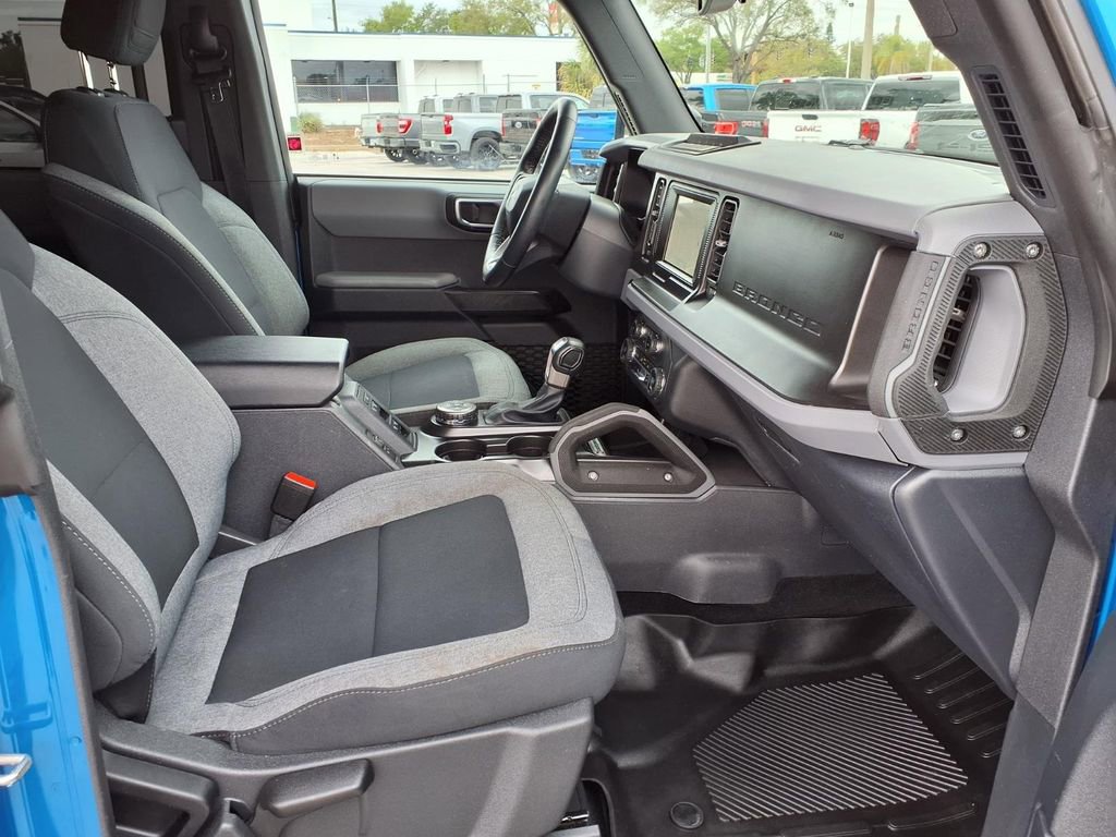 Used 2023 Ford Bronco Big Bend w/ Sasquatch Package image 13