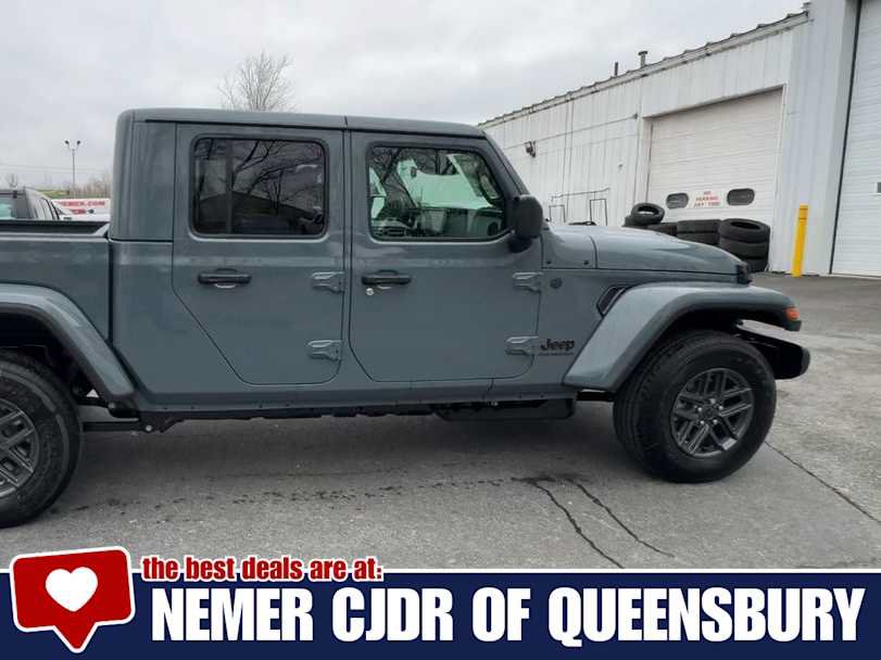 New 2026 Jeep Gladiator Sport AWD/4WD image 9