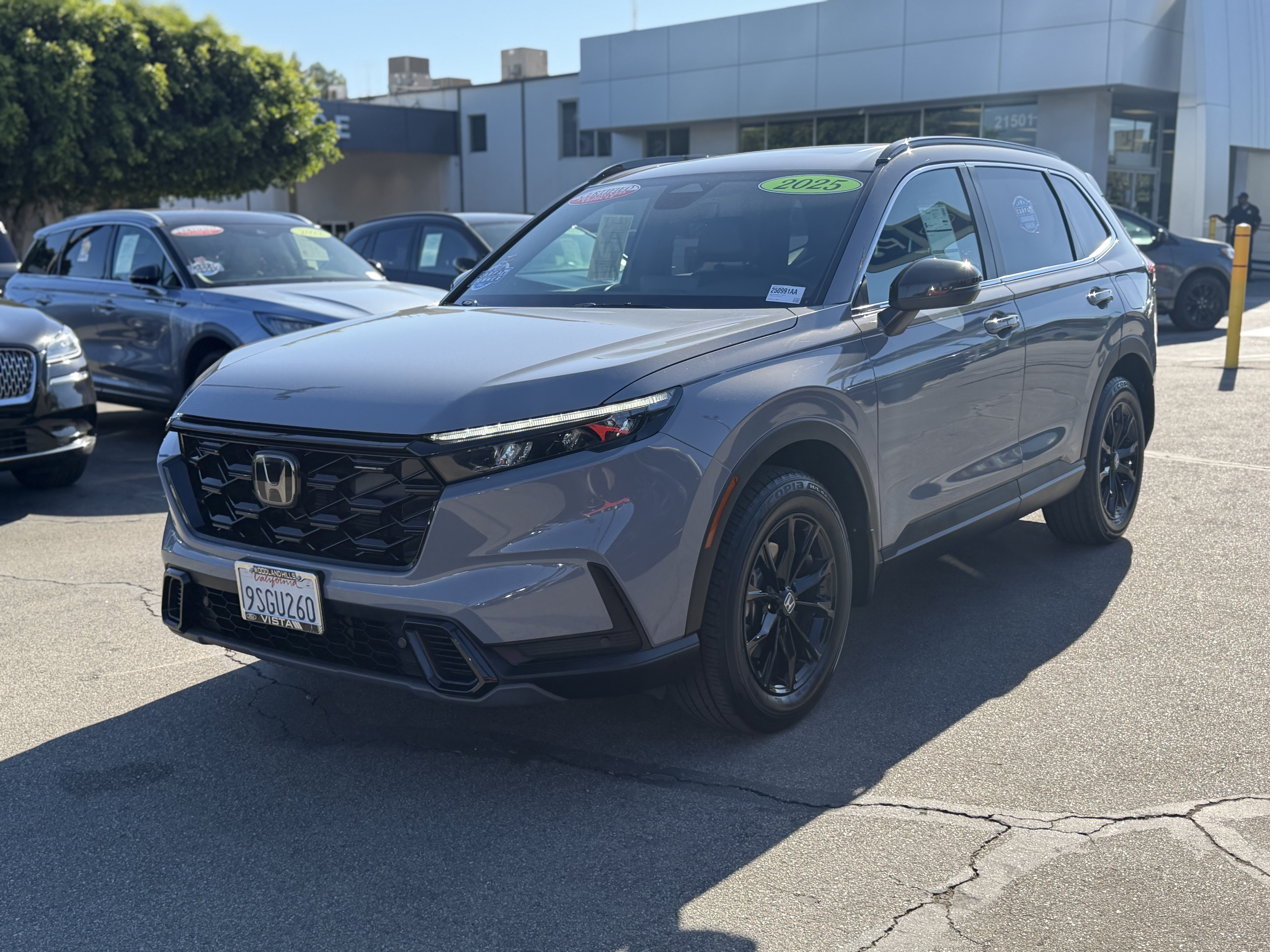 Used 2025 Honda CR-V Sport-L image 3