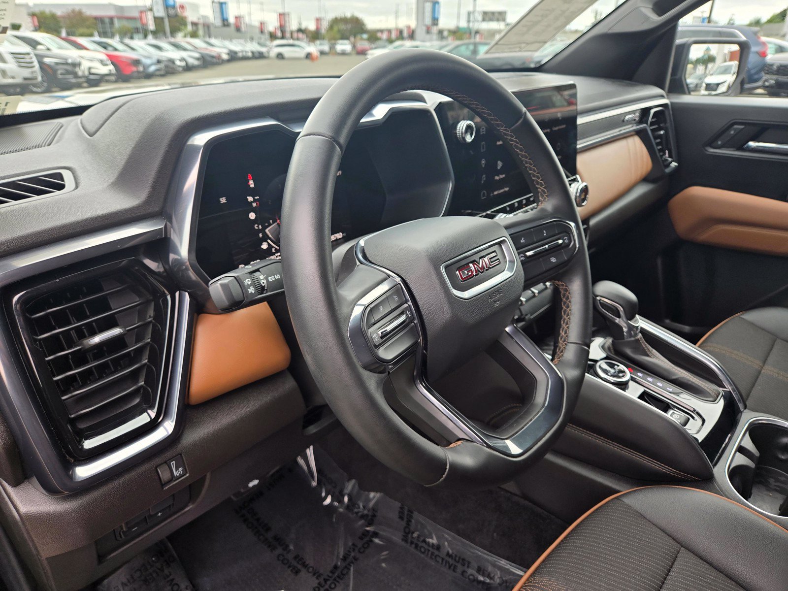 Used 2023 GMC Canyon AT4 AWD/4WD image 14