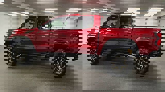 Certified 2023 Chevrolet Colorado ZR2 w/ ZR2 Convenience Package III image 6