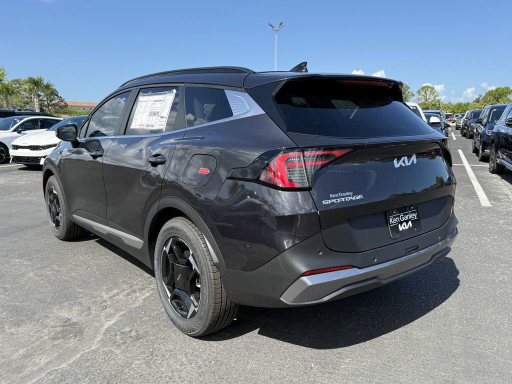 New 2026 Kia Sportage EX w/ EX Panorama Roof Package image 6