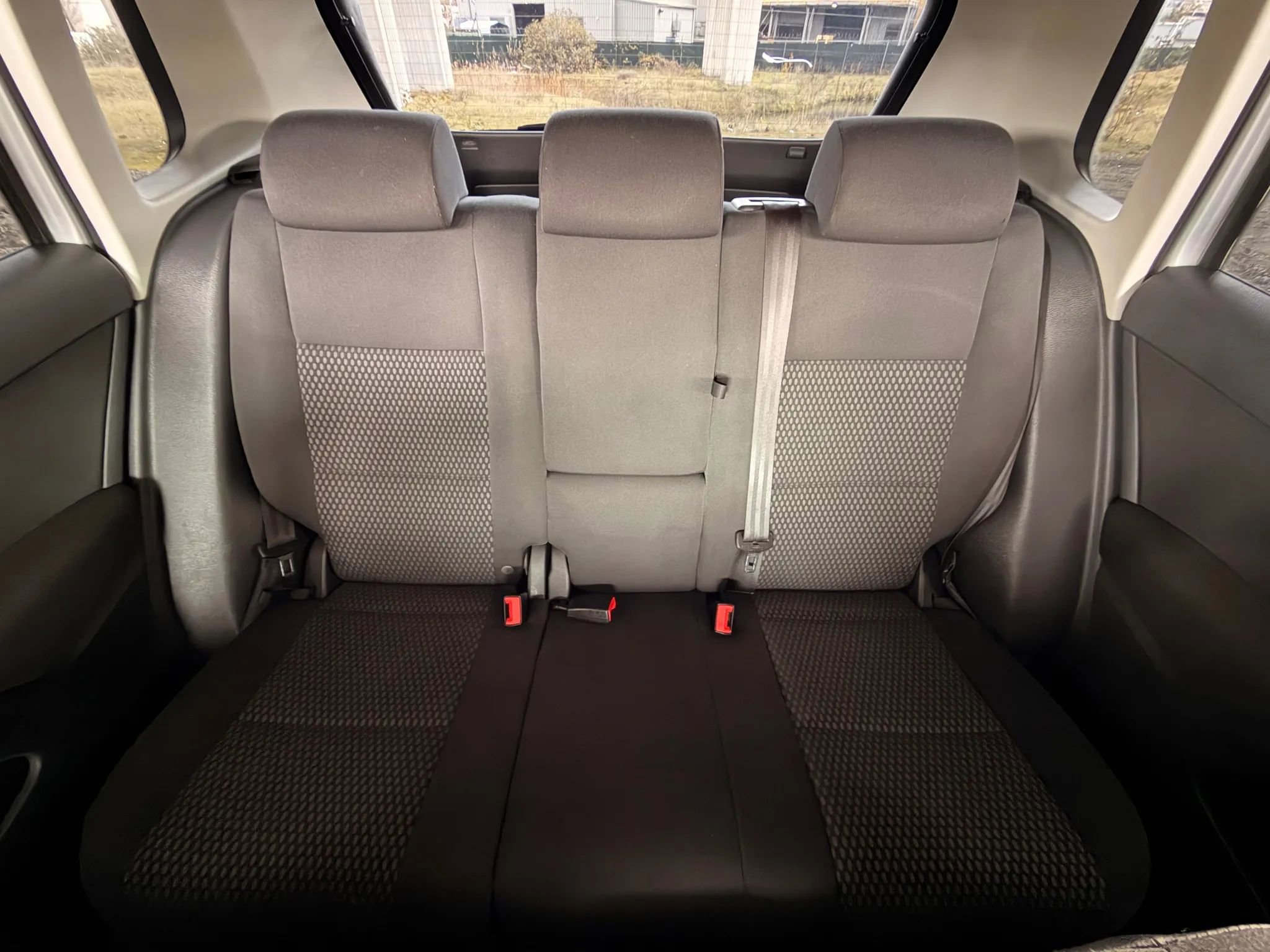 Used 2011 Volkswagen Tiguan S image 47