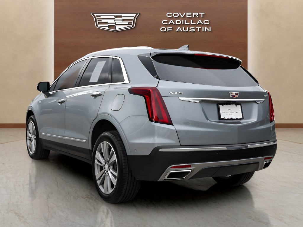 Used 2024 Cadillac XT5 Premium Luxury w/ Technology Package FWD image 3