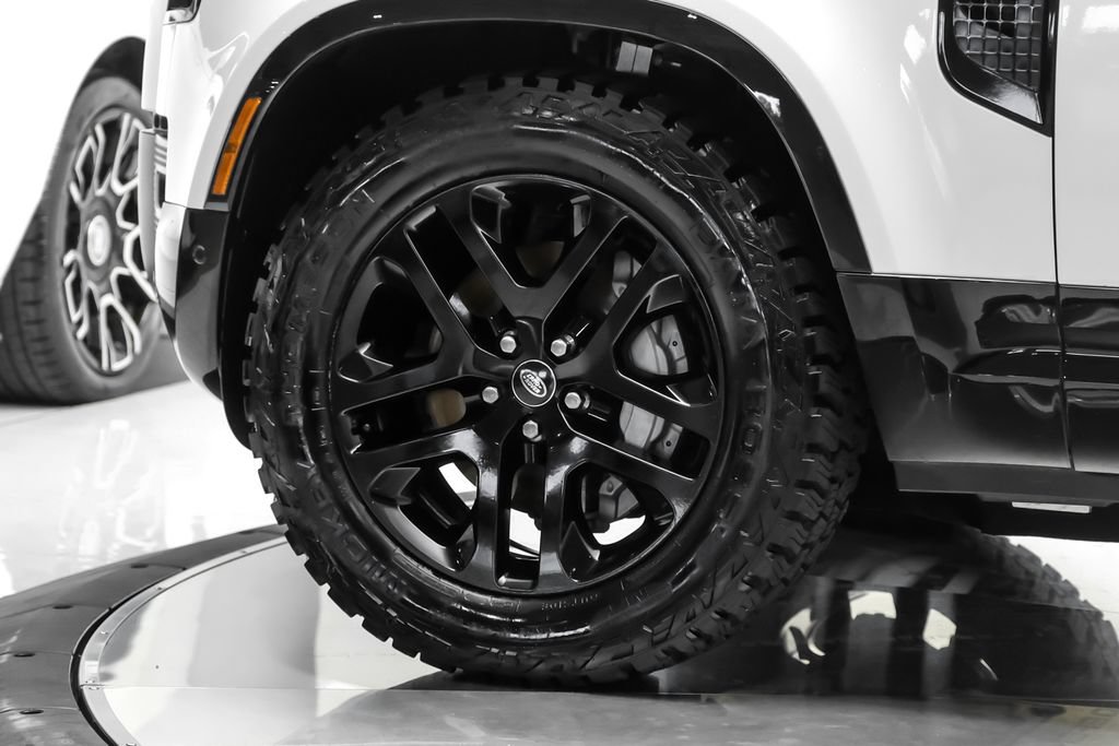 Used 2024 Land Rover Defender 130 Outbound AWD/4WD image 53