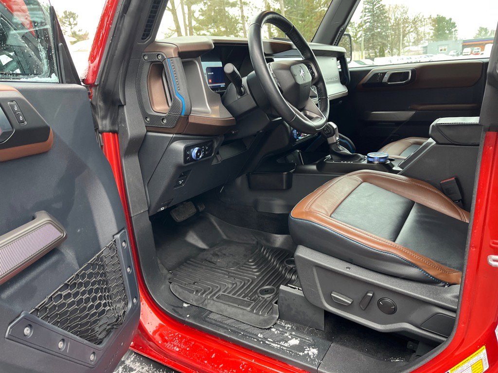 Used 2023 Ford Bronco Outer Banks image 10