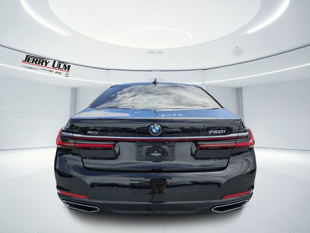 Used 2020 BMW 750i xDrive w/ Cold Weather Package AWD/4WD image 4