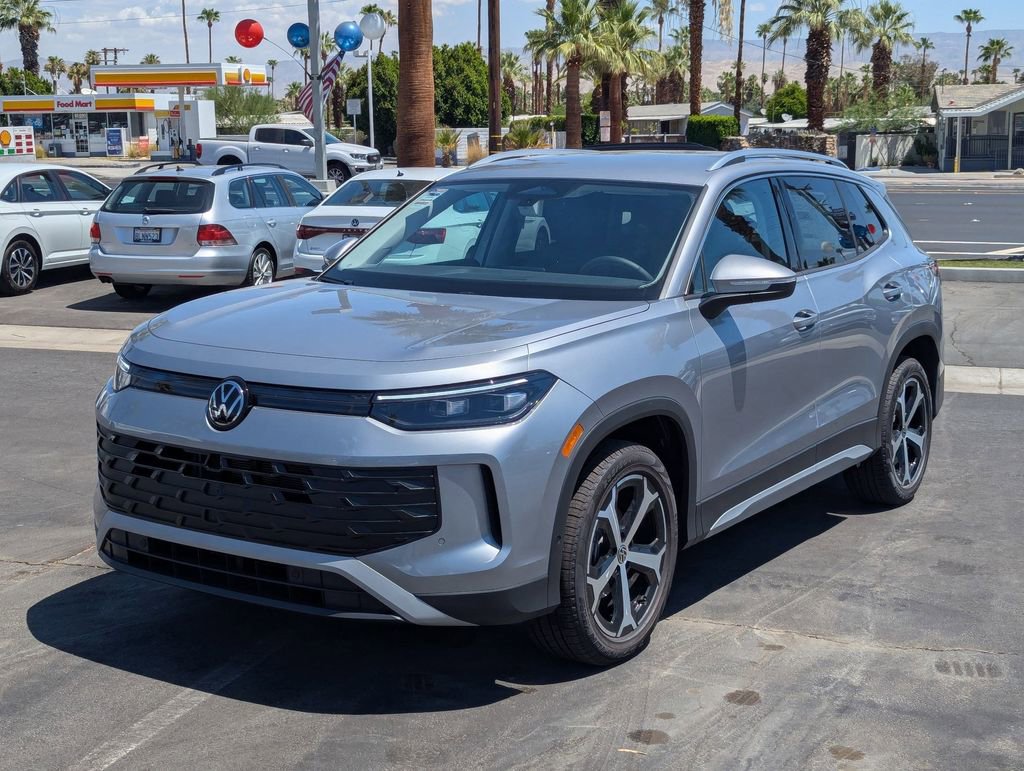 New 2025 Volkswagen Tiguan S image 8