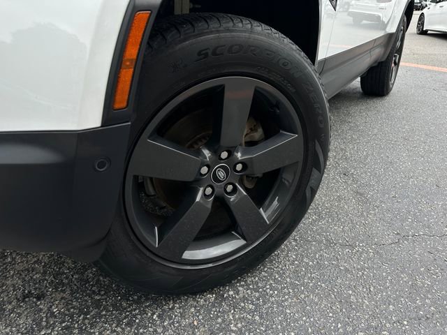 Used 2022 Land Rover Defender 110 S image 9