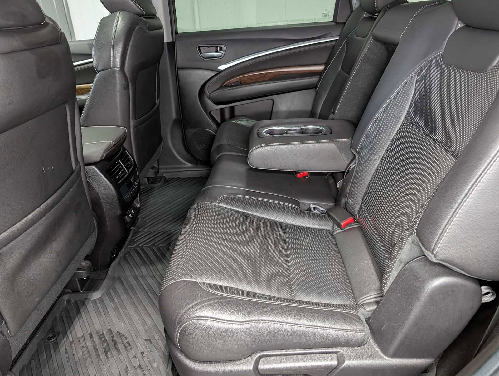 Used 2020 Acura MDX SH-AWD w/ Technology Package image 24