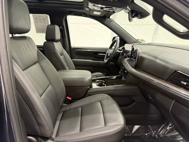 Used 2025 Chevrolet Tahoe Z71 w/ Z71 Off-Road Package AWD/4WD image 23