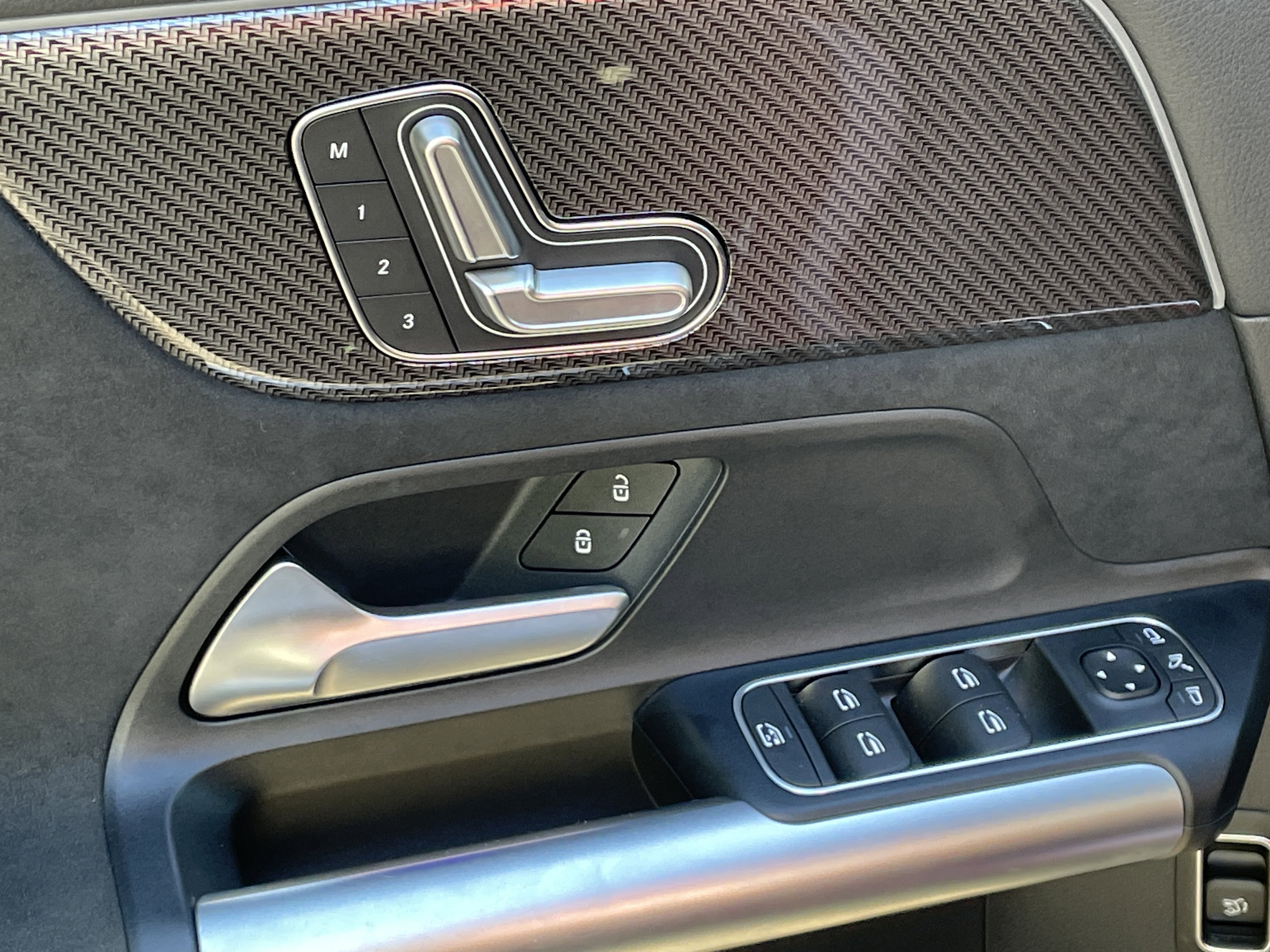 Certified 2025 Mercedes-Benz GLA 250 image 18