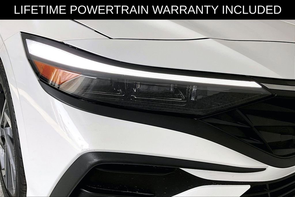 Used 2025 Hyundai Elantra Sport image 34