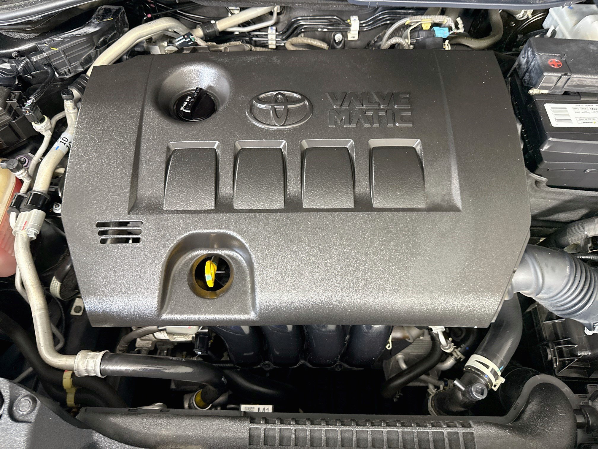 Used 2021 Toyota C-HR LE FWD image 38