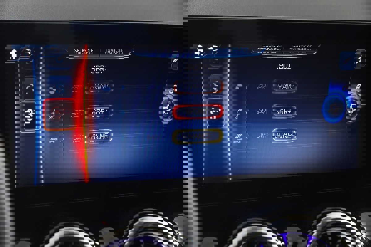 Used 2024 Mercedes-Benz GLA 35 AMG 4MATIC image 51