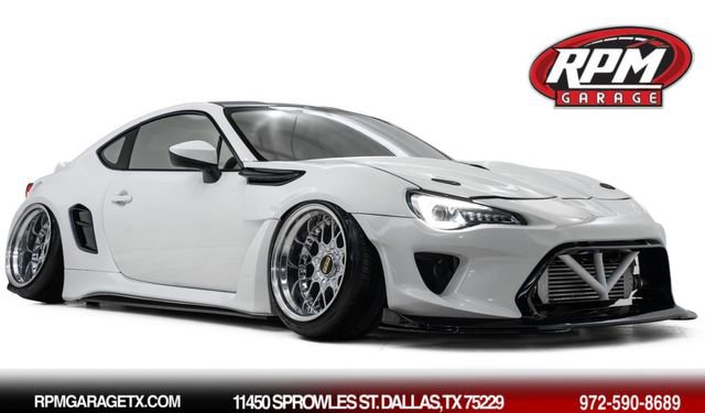 Used 2013 Subaru BRZ Limited w/ Popular Pkg 2C image 1