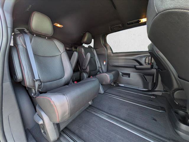 Used 2026 Toyota Sienna XSE AWD/4WD image 19