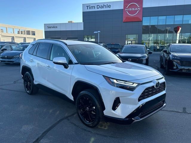 Used 2025 Toyota RAV4 SE w/ Convenience Package