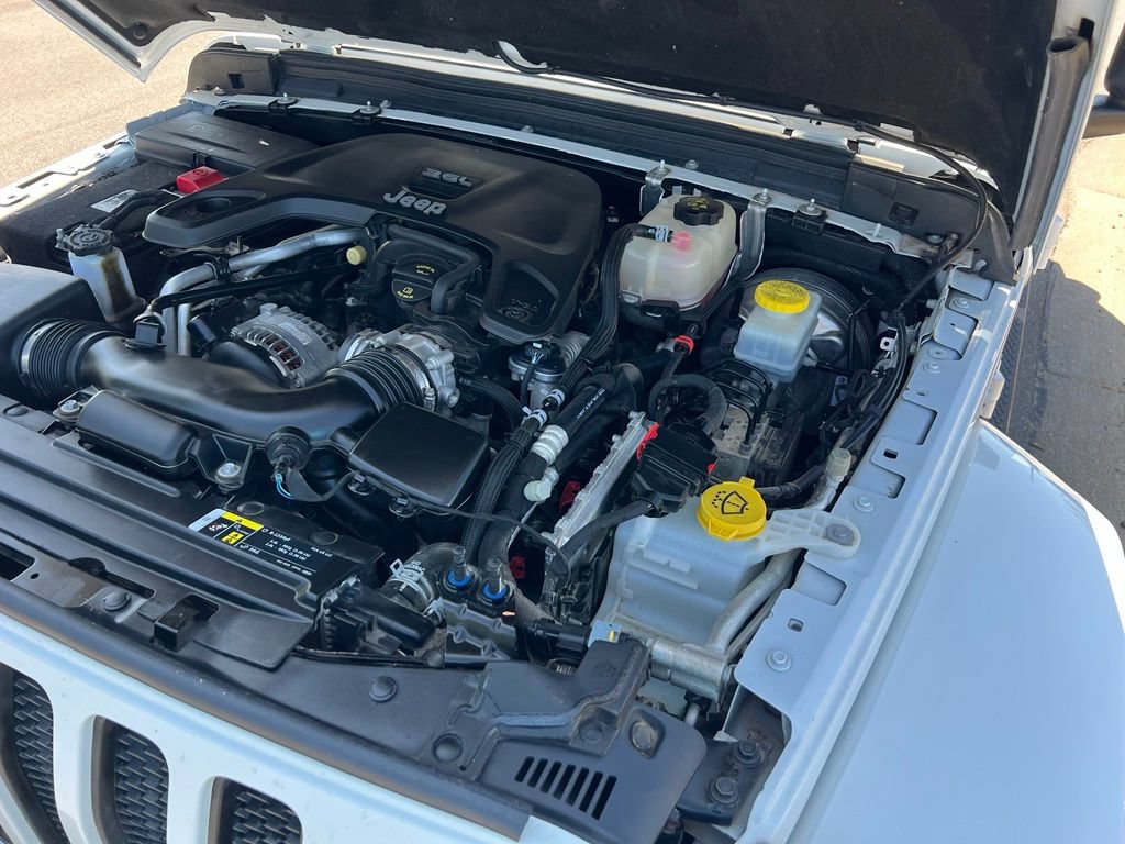 Used 2019 Jeep Wrangler Unlimited Sahara AWD/4WD image 38