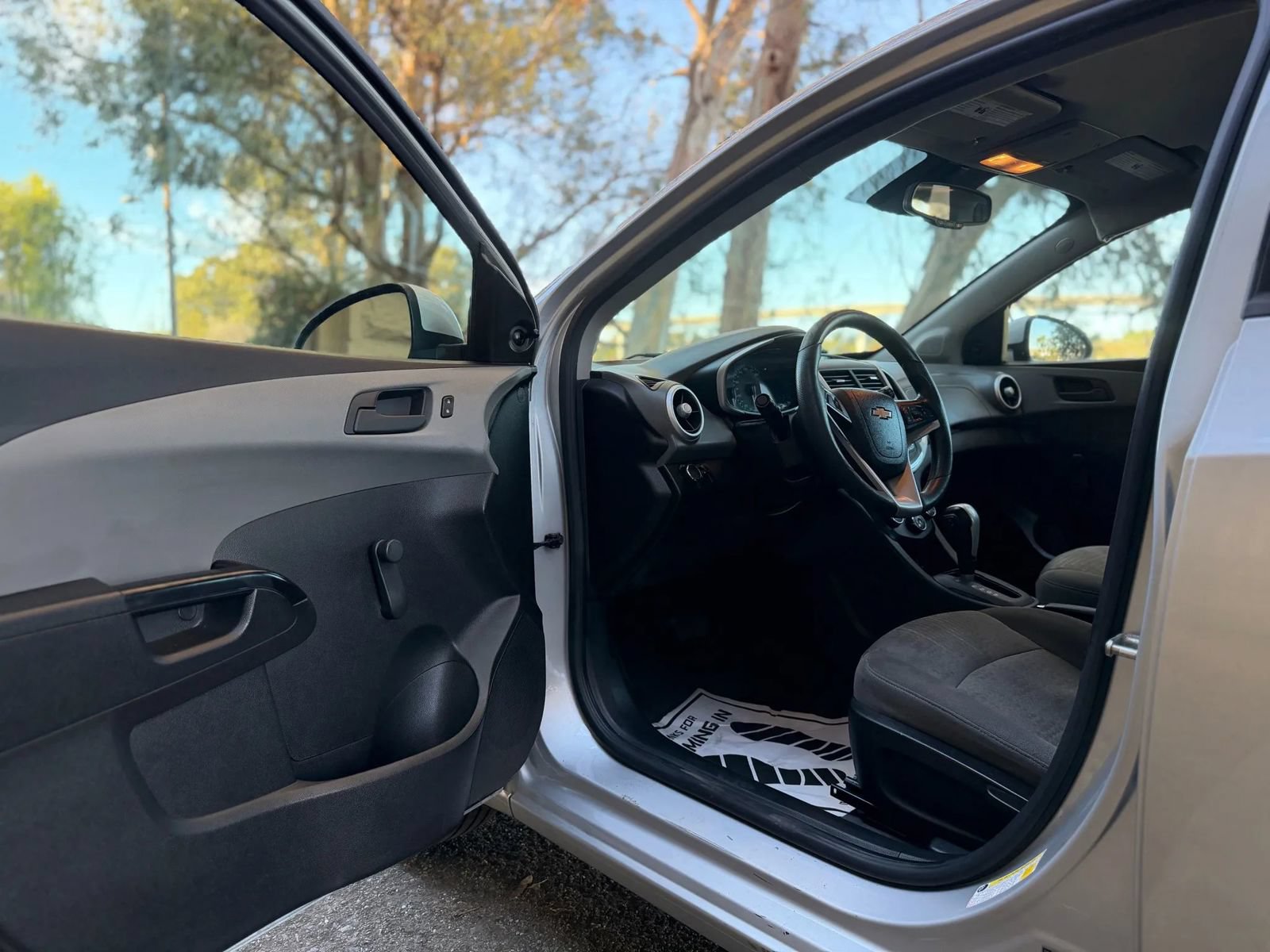 Used 2020 Chevrolet Sonic LT FWD image 7